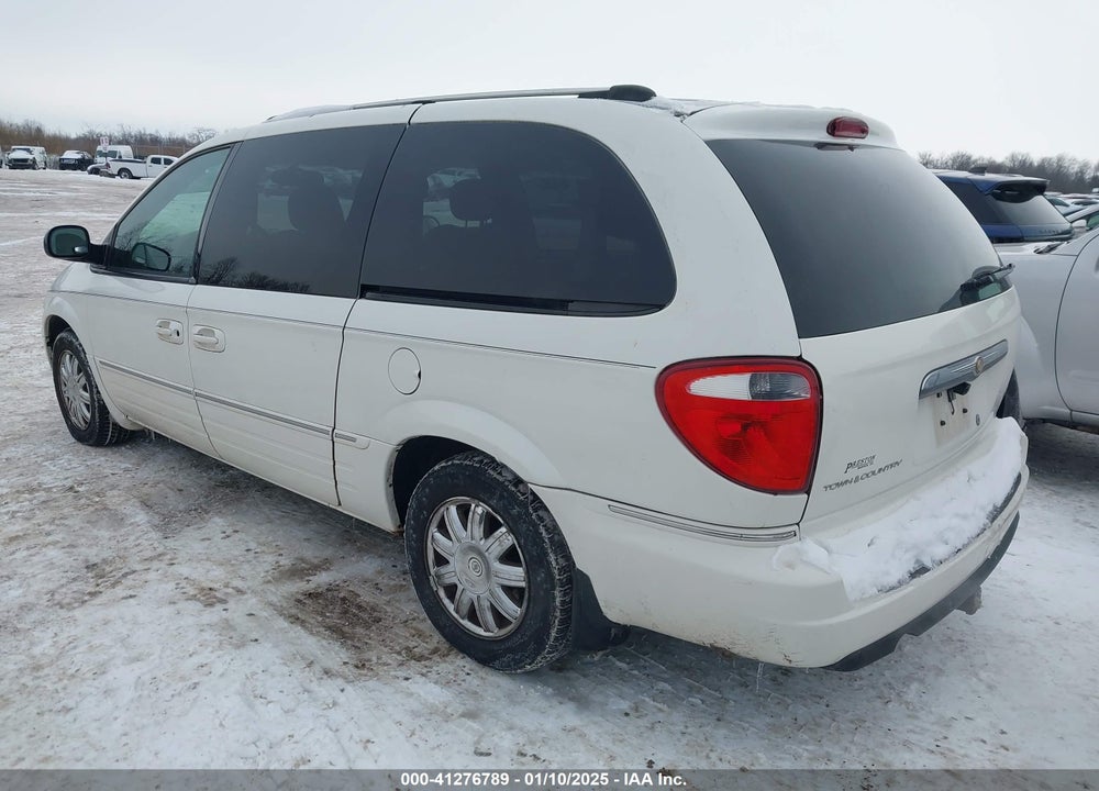 2005 CHRYSLER TOWN & COUNTRY LIMITED VIN: 2C4GP64L05R425135