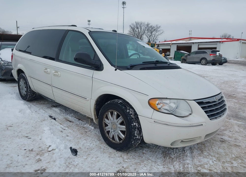 2005 CHRYSLER TOWN & COUNTRY LIMITED VIN: 2C4GP64L05R425135