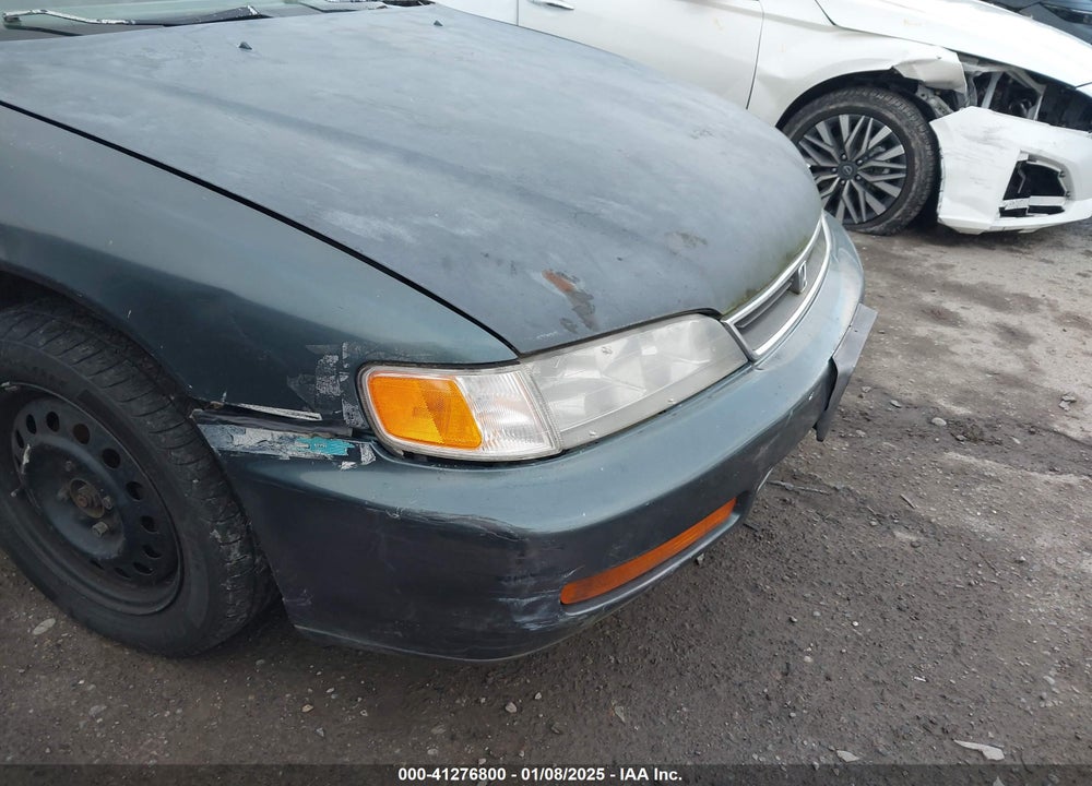 1997 HONDA ACCORD LX VIN: 1HGCD5632VA093106
