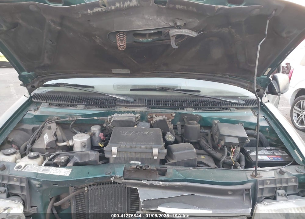 2002 GMC SAFARI SLE VIN: 1GKDM19X62B516080