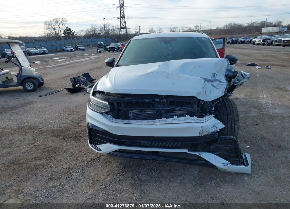 2023 VOLKSWAGEN TIGUAN VIN: 3VV8B7AX9PM086225