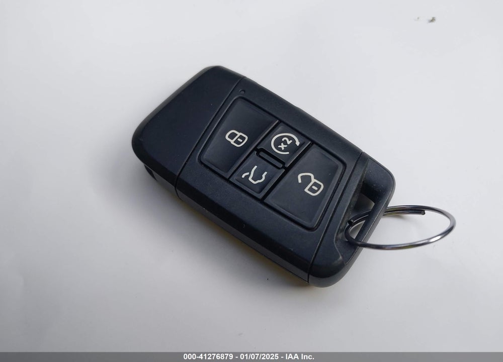 2023 VOLKSWAGEN TIGUAN VIN: 3VV8B7AX9PM086225