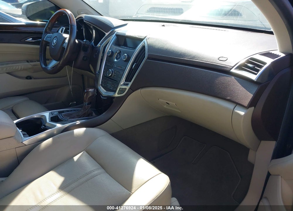 2010 CADILLAC SRX LUXURY COLLECTION VIN: 3GYFNAEY5AS565154