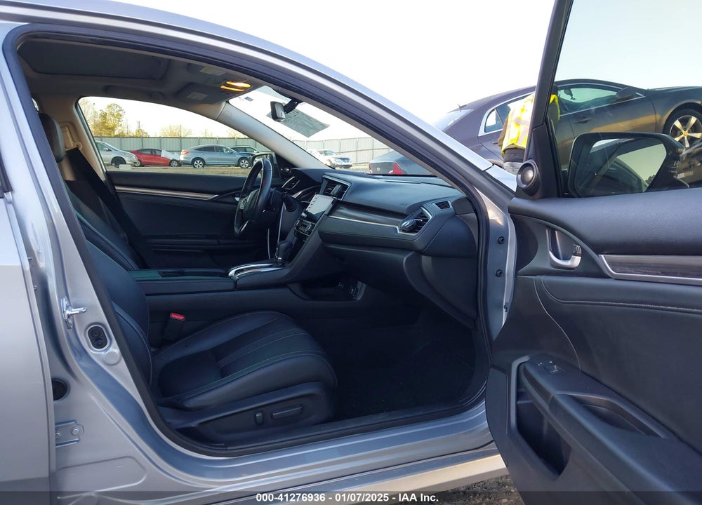 2019 HONDA CIVIC VIN: JHMFC1F98KX011625