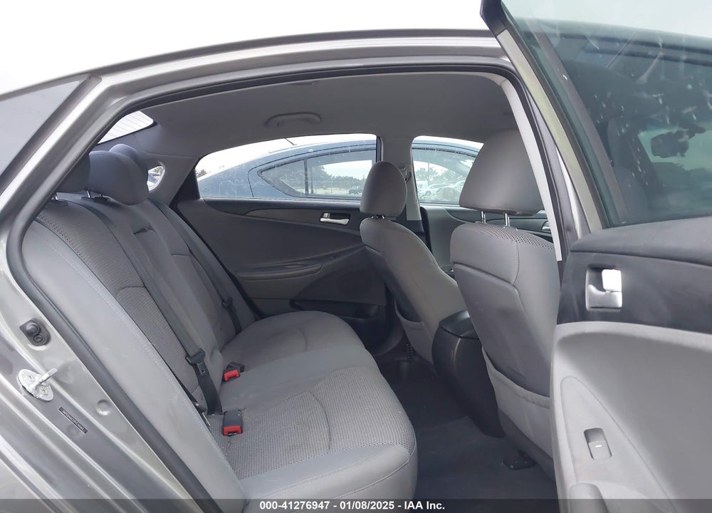 2013 HYUNDAI SONATA VIN: 5NPEB4AC1DH530065
