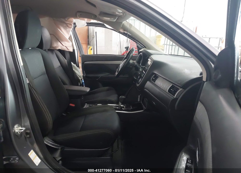 2018 MITSUBISHI OUTLANDER SE VIN: JA4AZ3A38JZ040936