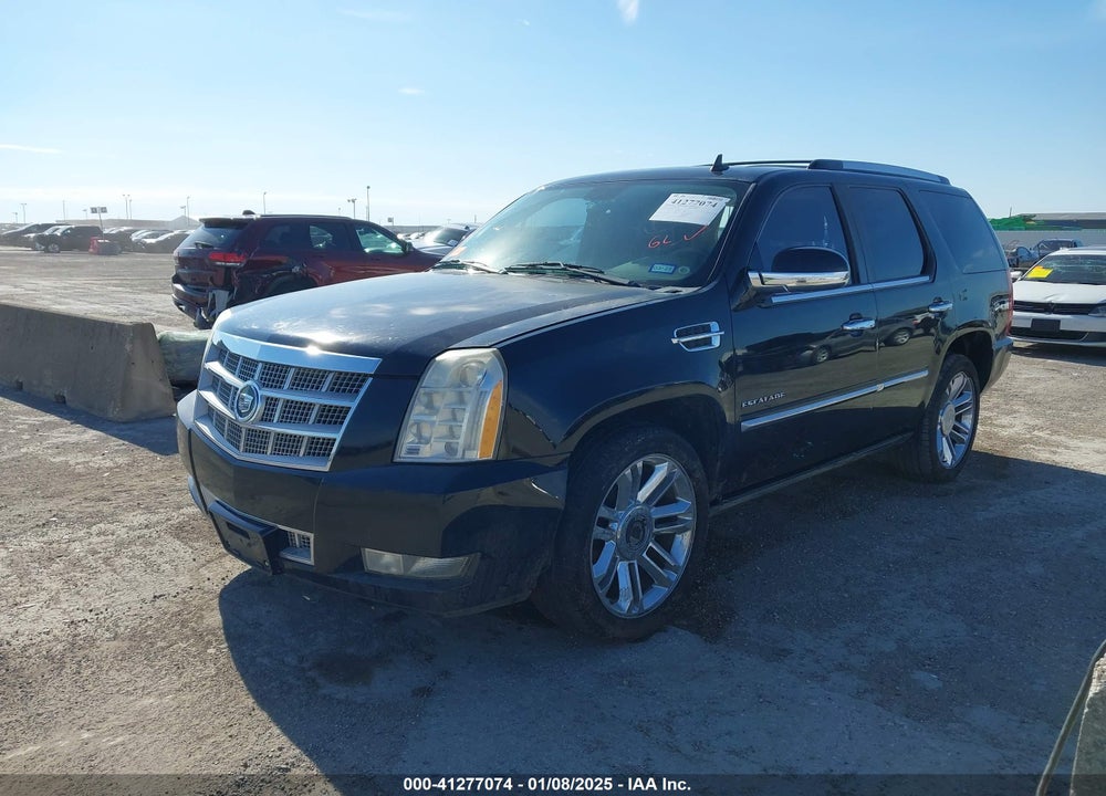 2010 CADILLAC ESCALADE PLATINUM EDITION VIN: 1GYUKDEFXAR185214