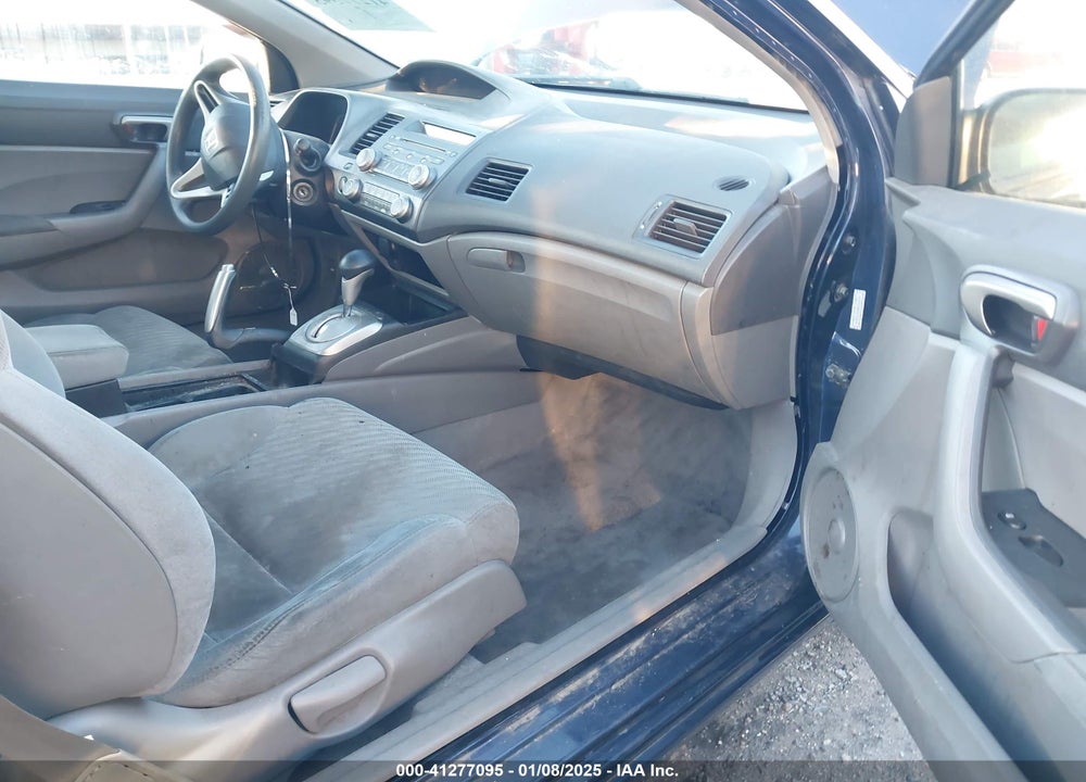 2010 HONDA CIVIC LX VIN: 2HGFG1B68AH502105