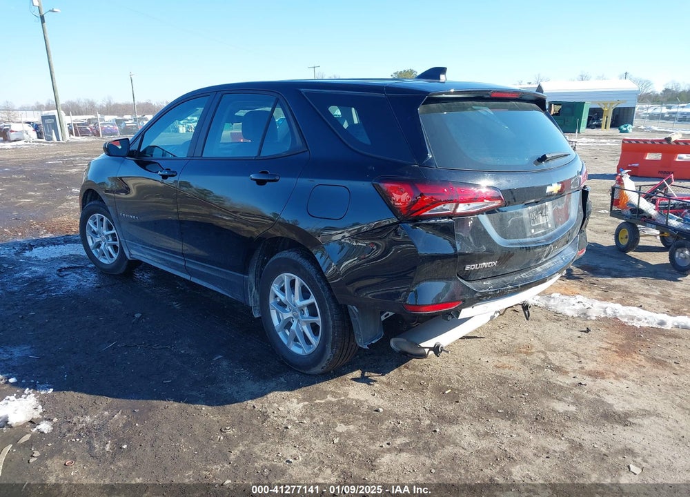 2024 CHEVROLET EQUINOX FWD LS VIN: 3GNAXHEG9RL117488