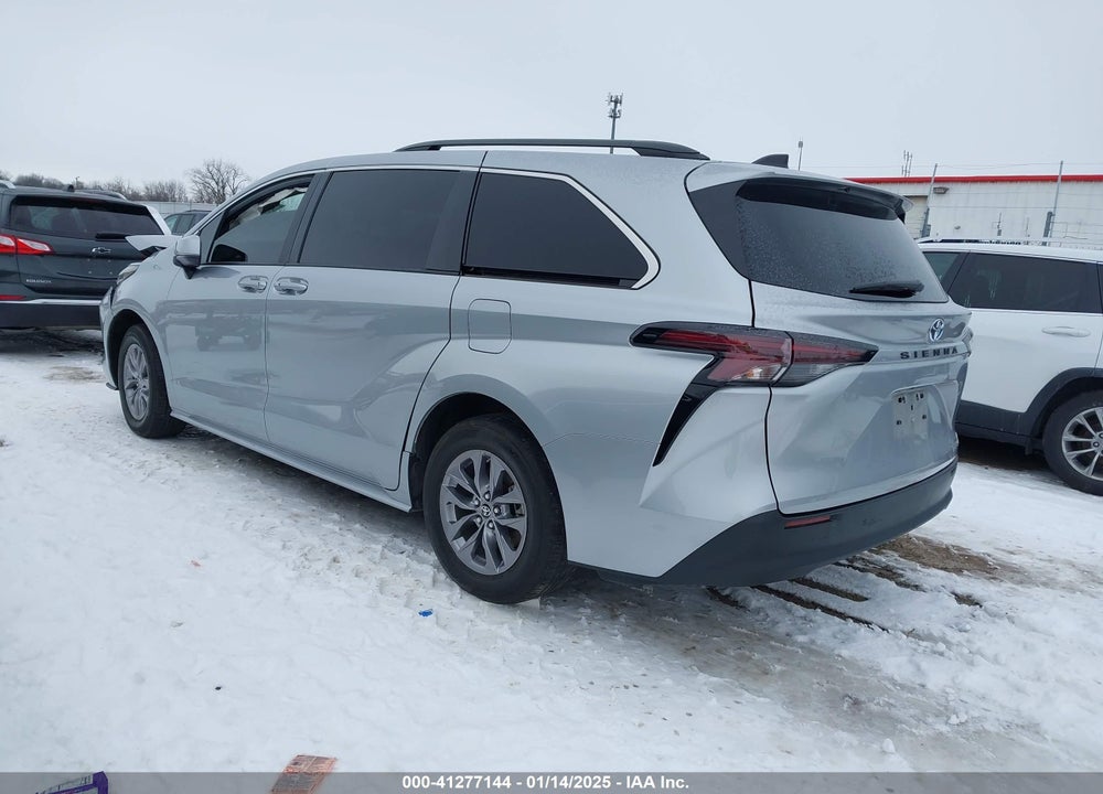 2023 TOYOTA SIENNA LE VIN: 5TDKRKEC7PS179092
