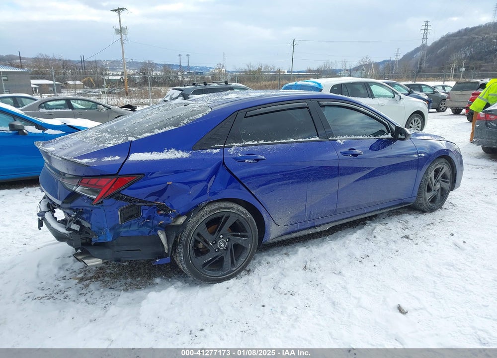 2022 HYUNDAI ELANTRA VIN: KMHLR4AF5NU324828