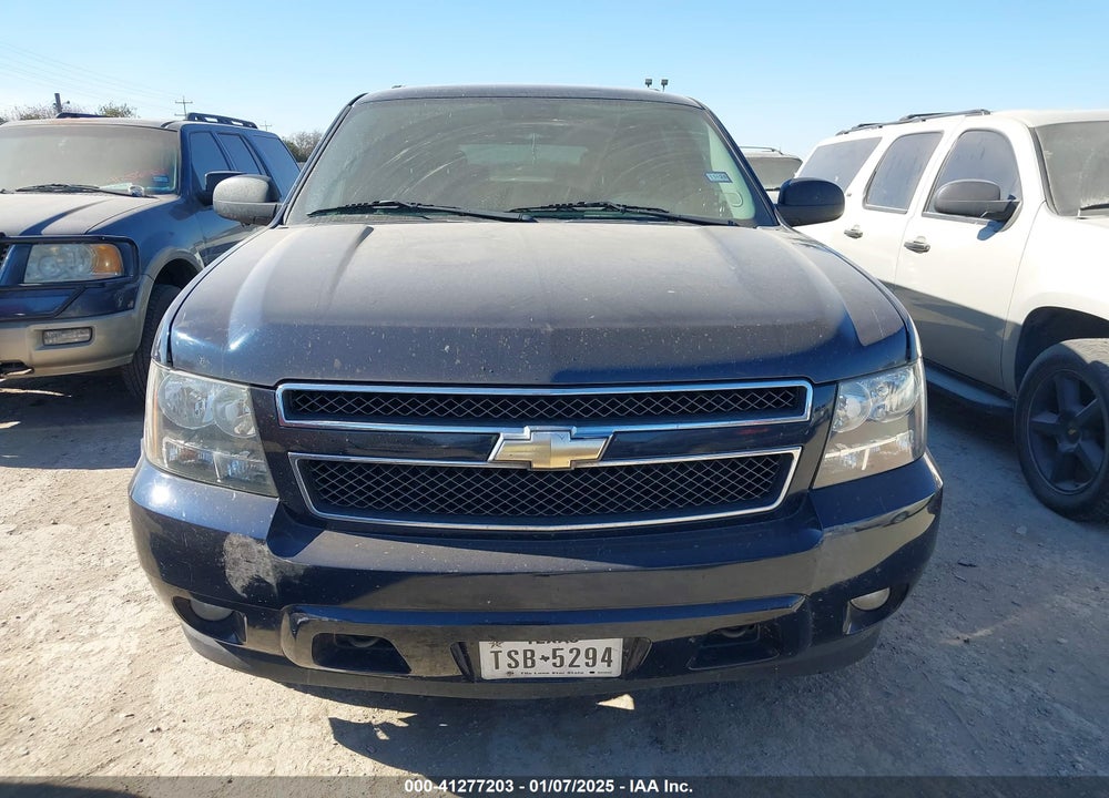 2008 CHEVROLET SUBURBAN 1500 LT VIN: 3GNFK16318G263172
