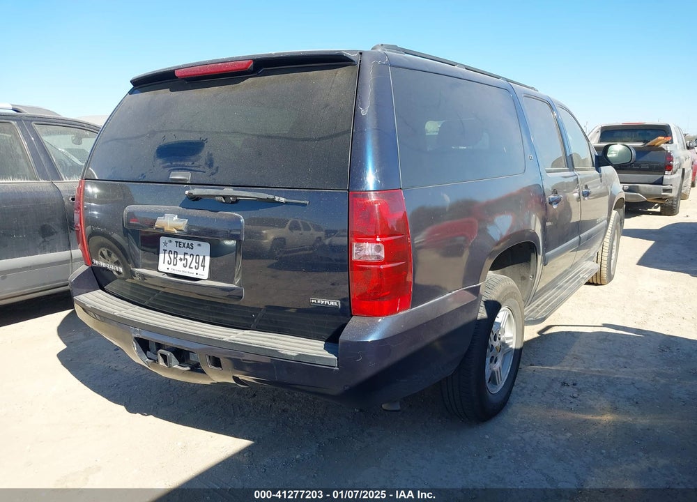 2008 CHEVROLET SUBURBAN 1500 LT VIN: 3GNFK16318G263172
