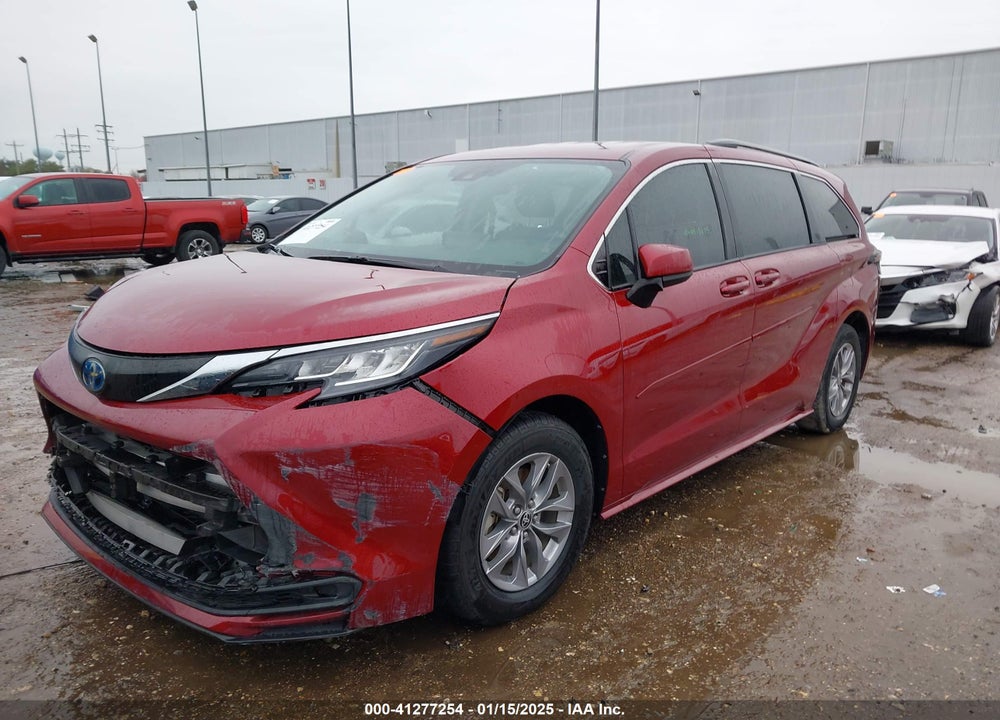 2022 TOYOTA SIENNA LE VIN: 5TDKRKEC8NS077698