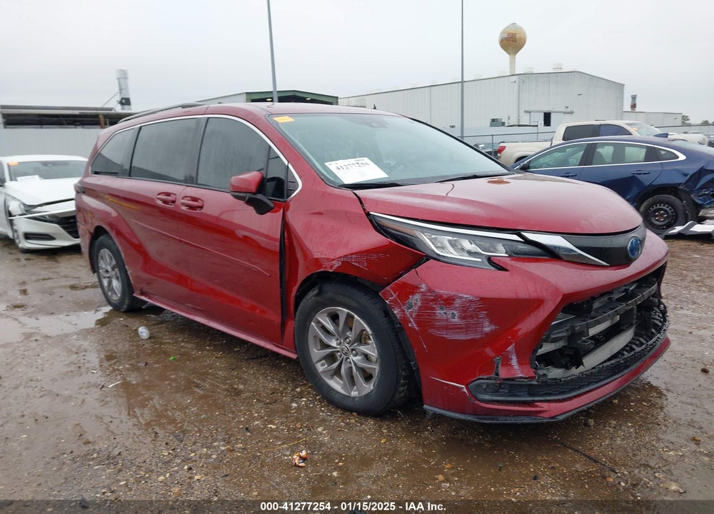 2022 TOYOTA SIENNA LE VIN: 5TDKRKEC8NS077698