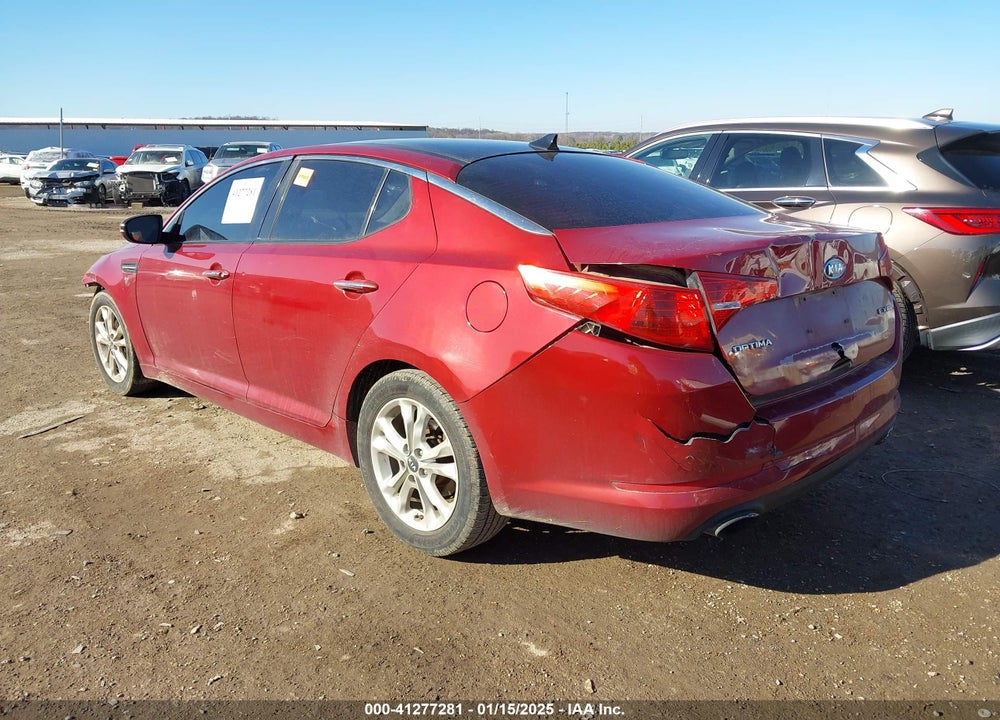 2011 KIA OPTIMA EX VIN: KNAGN4A74B5190052