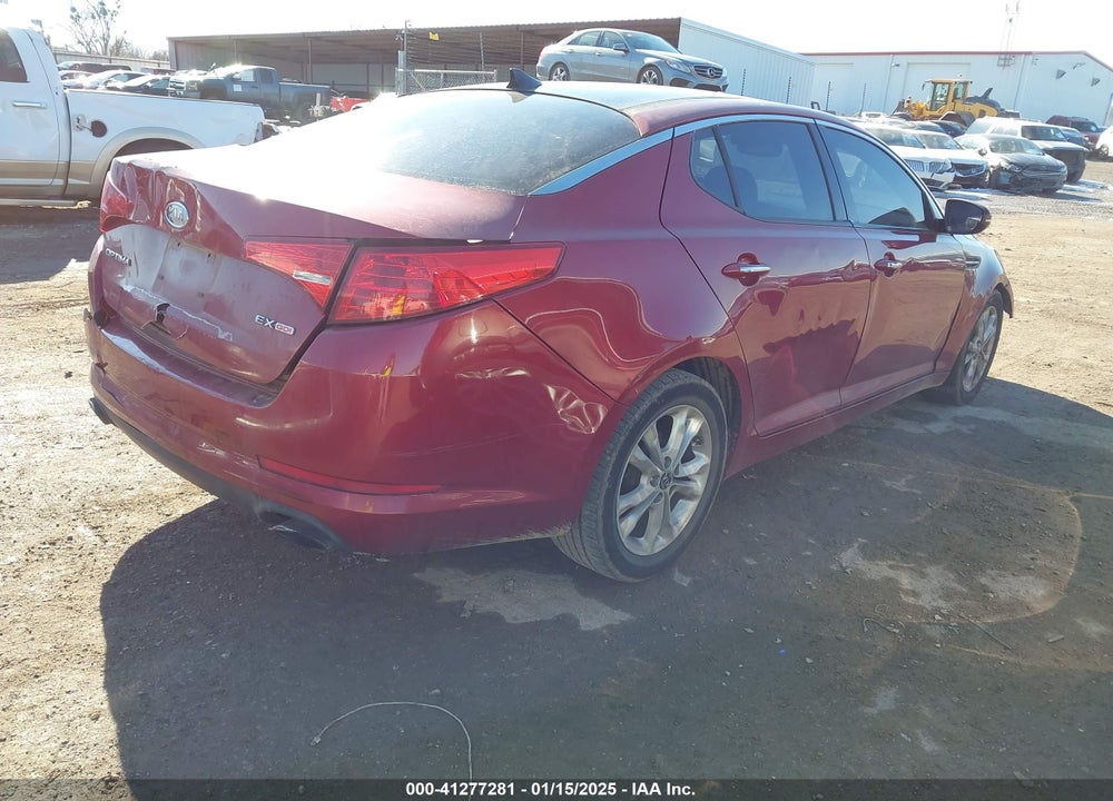 2011 KIA OPTIMA EX VIN: KNAGN4A74B5190052