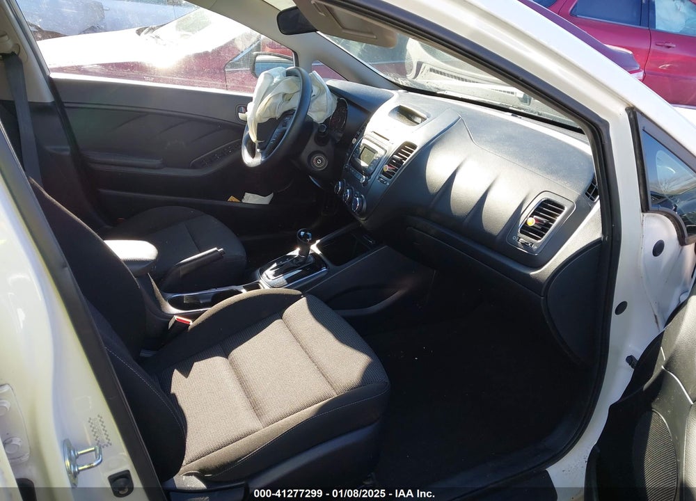 2017 KIA FORTE VIN: KNAFK5A88H5703198
