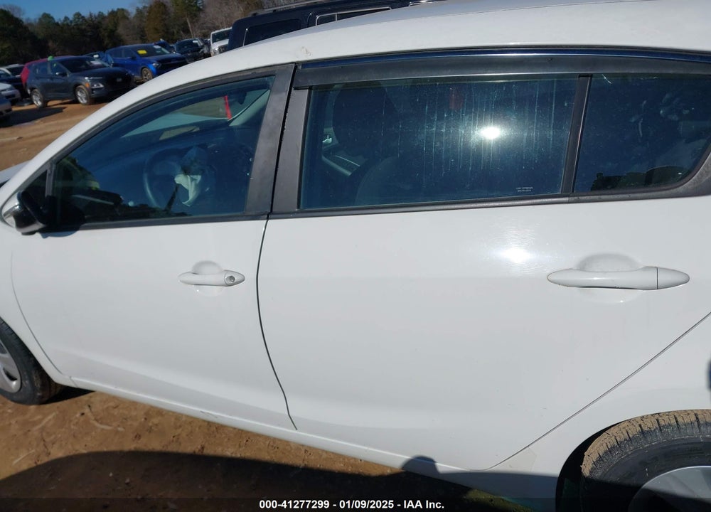 2017 KIA FORTE VIN: KNAFK5A88H5703198