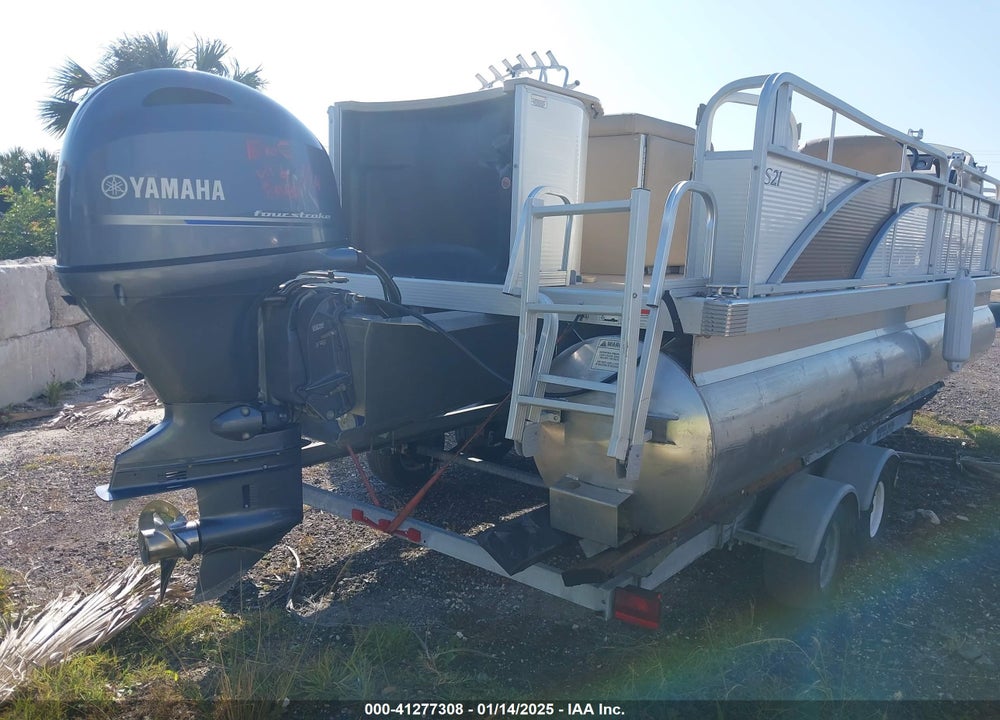 2018 BENNINGTON OTHER VIN: ETWE8620F718