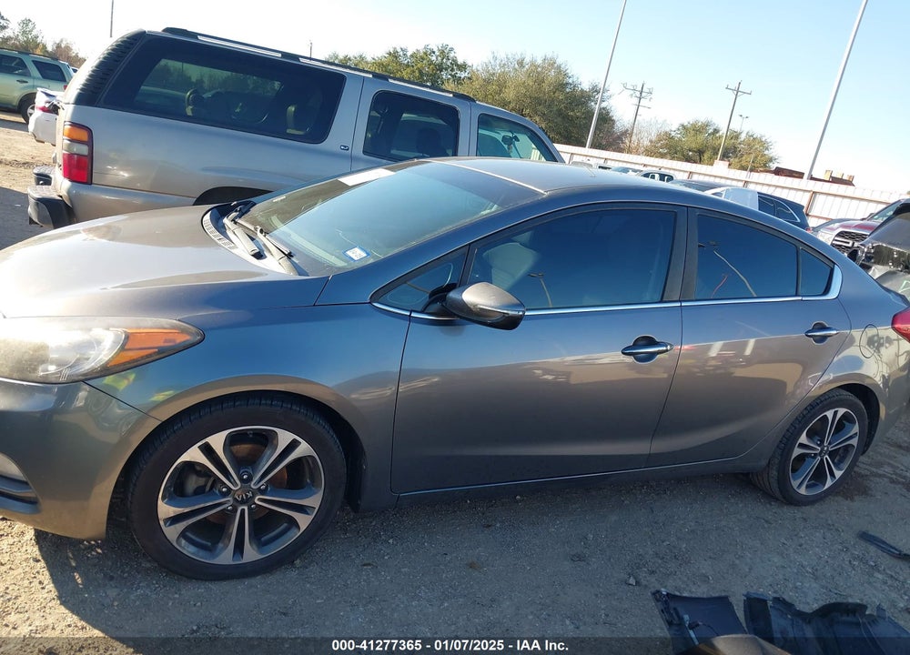 2016 KIA FORTE EX VIN: KNAFX4A83G5484032