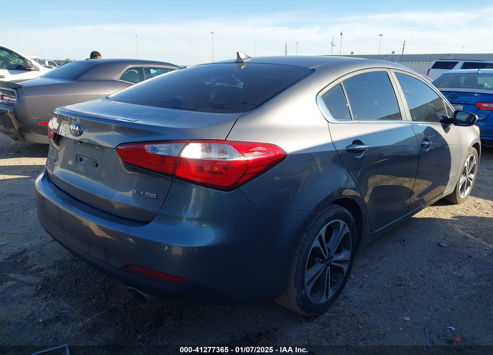 2016 KIA FORTE EX VIN: KNAFX4A83G5484032