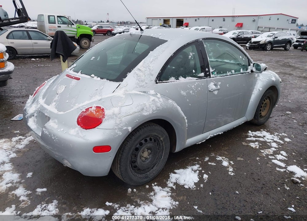 2002 VOLKSWAGEN NEW BEETLE GLS VIN: 3VWCB21C82M443988