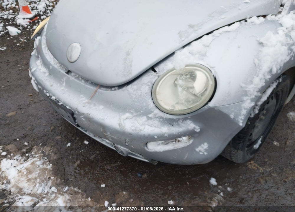 2002 VOLKSWAGEN NEW BEETLE GLS VIN: 3VWCB21C82M443988