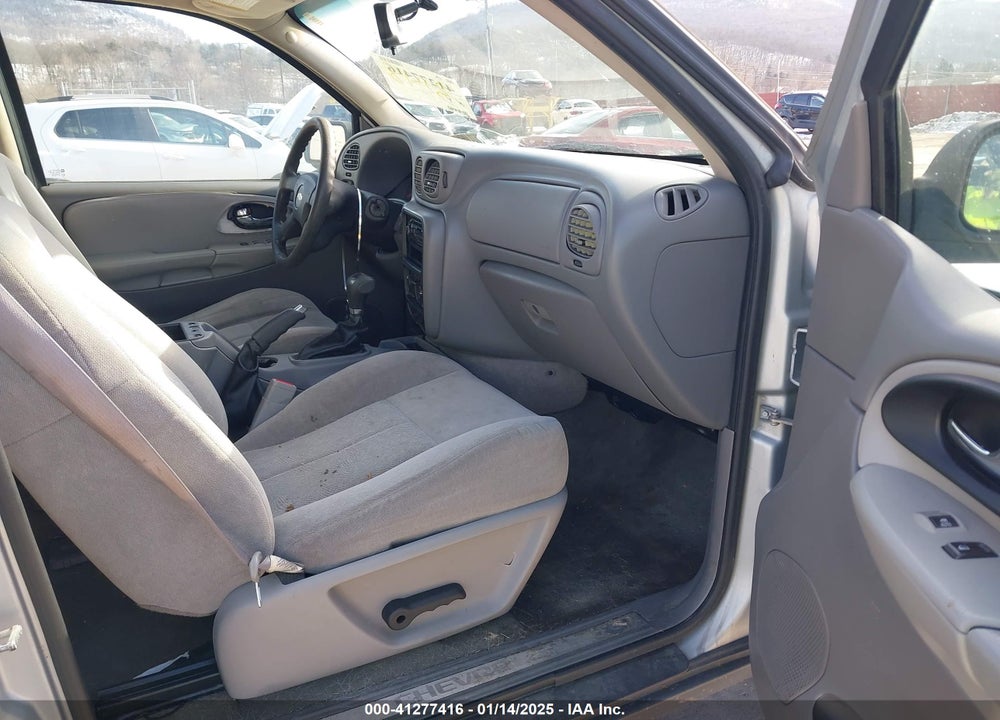 2007 CHEVROLET TRAILBLAZER LS VIN: 1GNDT13S972163148