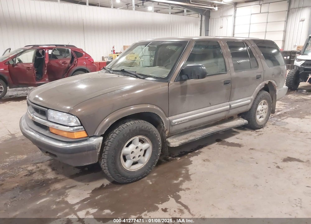 2000 CHEVROLET BLAZER LS VIN: 1GNDT13W7YK164884