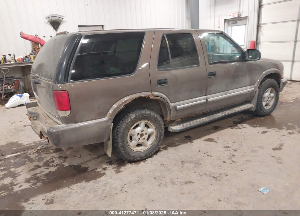 2000 CHEVROLET BLAZER LS VIN: 1GNDT13W7YK164884