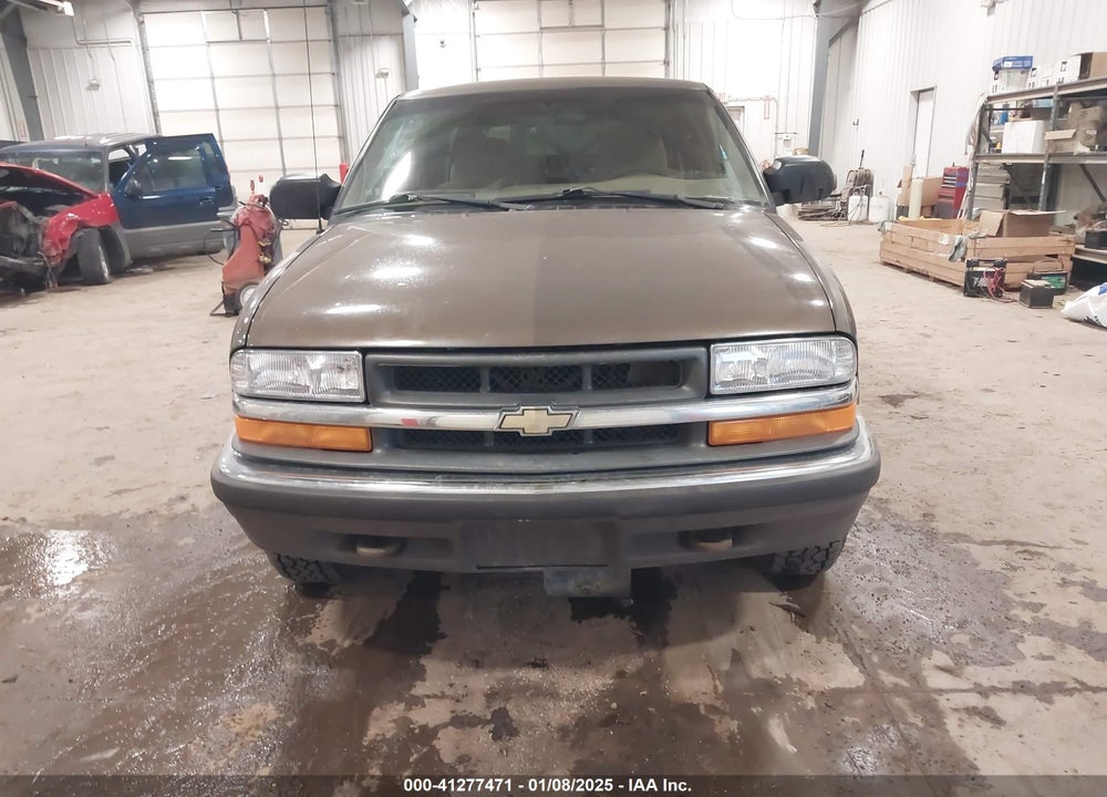 2000 CHEVROLET BLAZER LS VIN: 1GNDT13W7YK164884