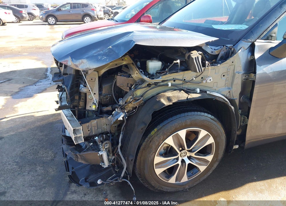 2021 TOYOTA HIGHLANDER XLE VIN: 5TDGZRAH1MS533118