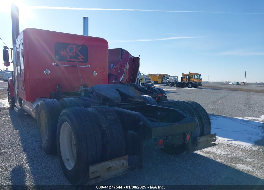 2005 PETERBILT 379 VIN: 1XP5DB9X35N882456