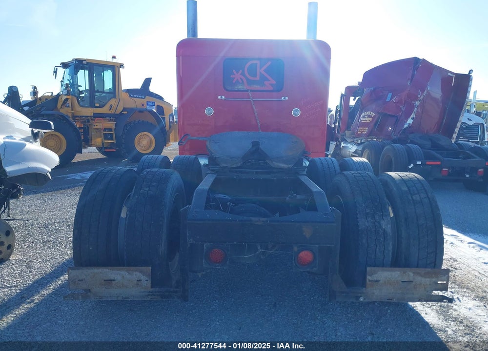 2005 PETERBILT 379 VIN: 1XP5DB9X35N882456