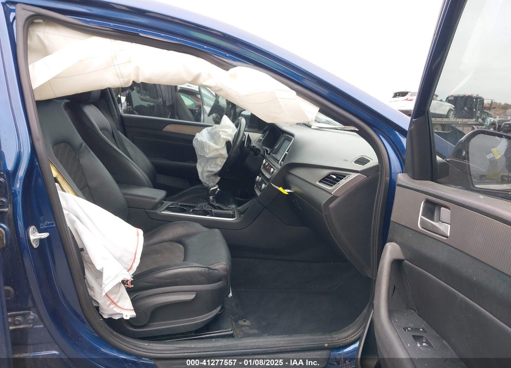 2019 HYUNDAI SONATA SPORT VIN: 5NPE34AF0KH771734