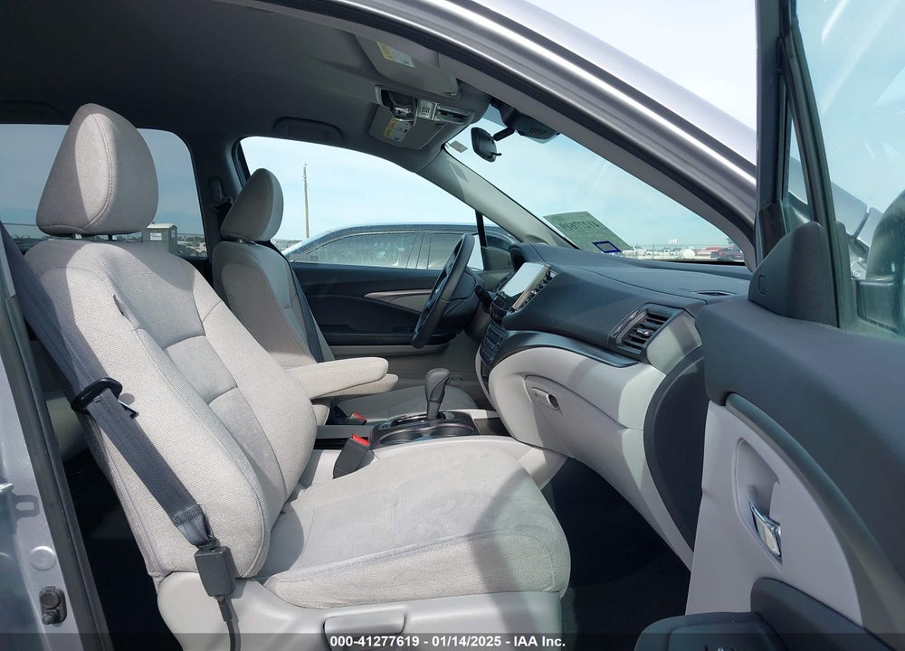2020 HONDA PILOT VIN: 5FNYF6H37LB056638