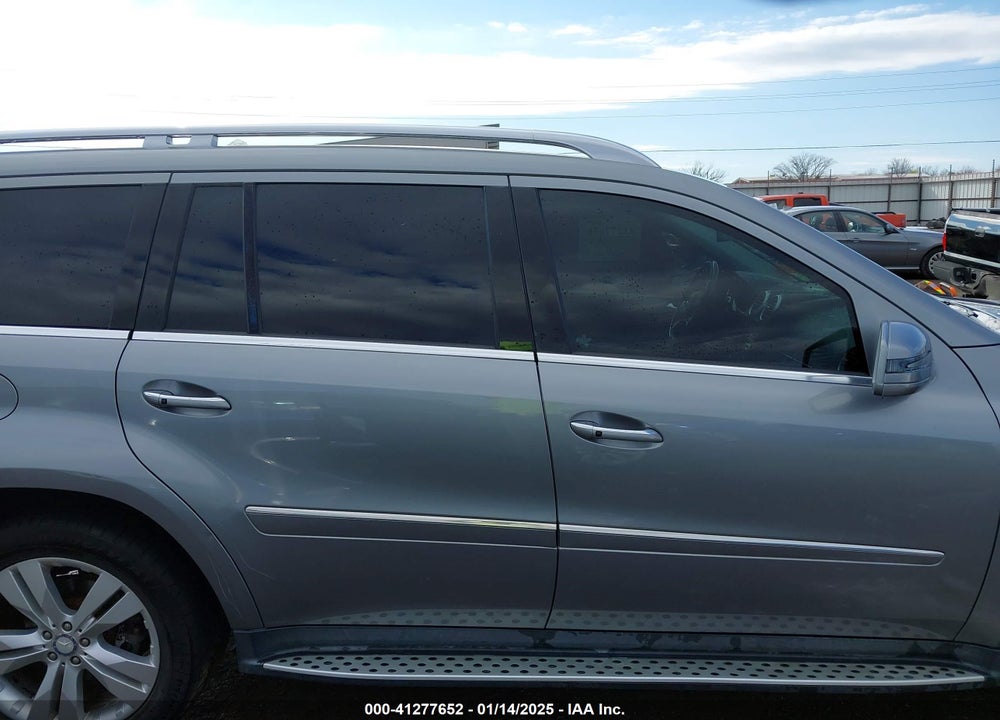 2011 MERCEDES-BENZ GL 450 4MATIC VIN: 4JGBF7BE4BA663153