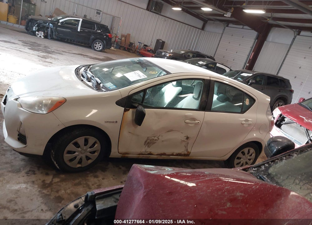 2012 TOYOTA PRIUS C ONE VIN: JTDKDTB33C1513358