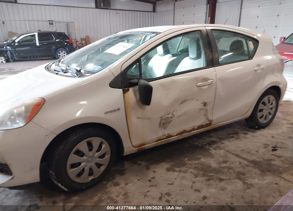 2012 TOYOTA PRIUS C ONE VIN: JTDKDTB33C1513358