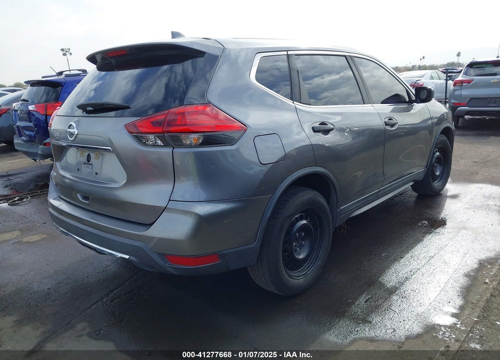 2017 NISSAN ROGUE S VIN: KNMAT2MT9HP532782