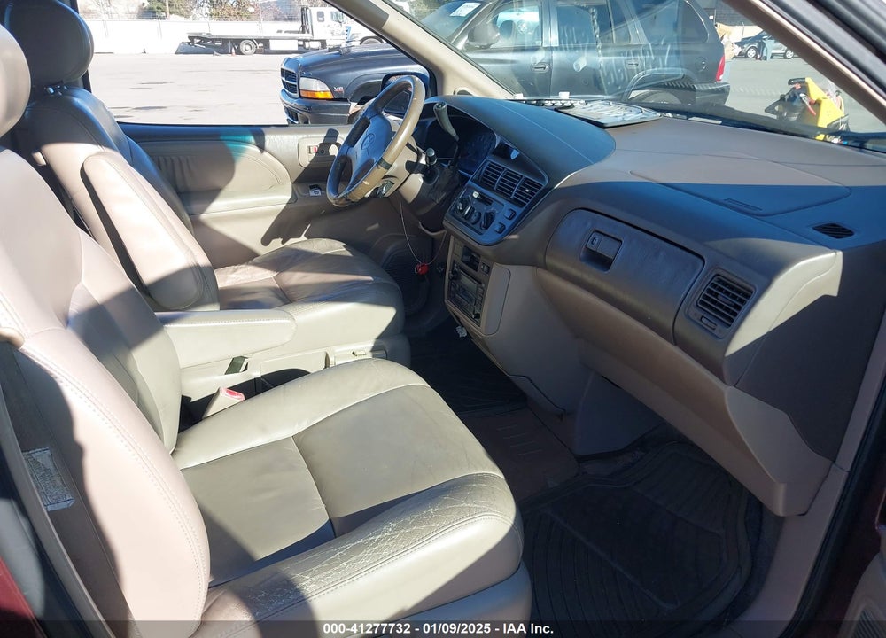 1998 TOYOTA SIENNA XLE VIN: 4T3ZF13C6WU029251