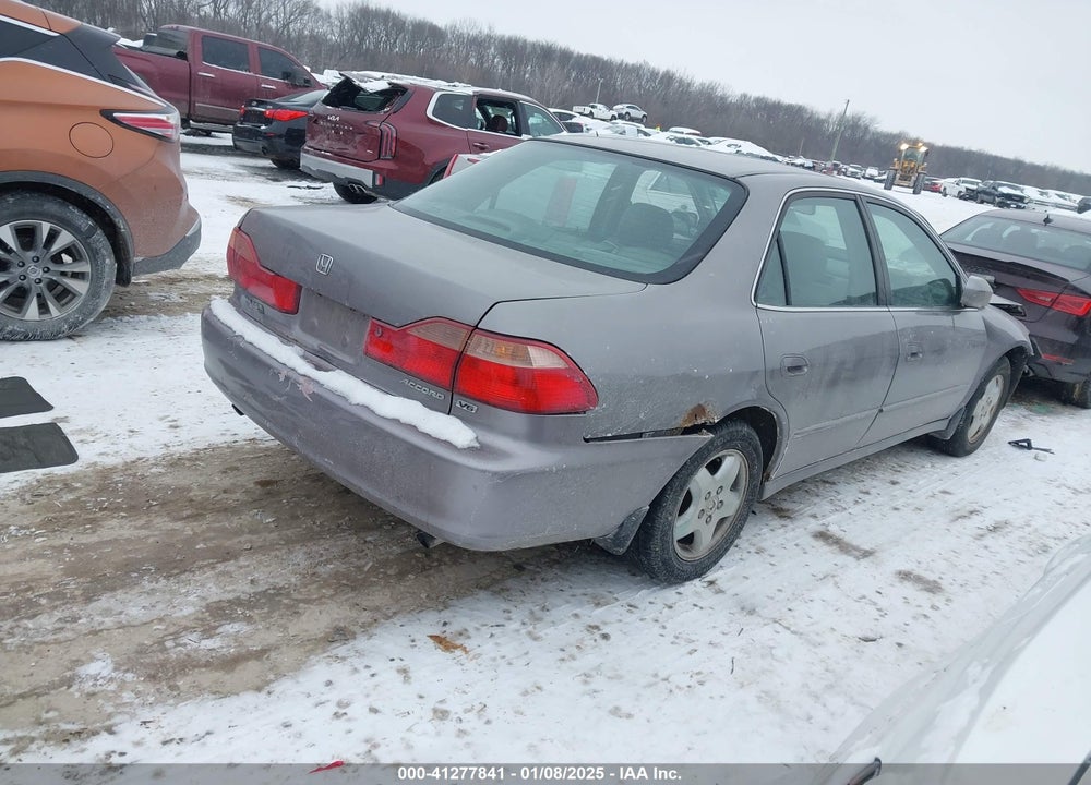 2000 HONDA ACCORD 3.0 EX VIN: 1HGCG1654YA099043