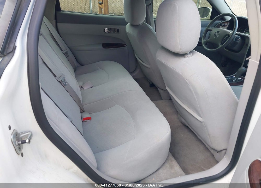 2009 BUICK LACROSSE VIN: 2G4WC582491188247