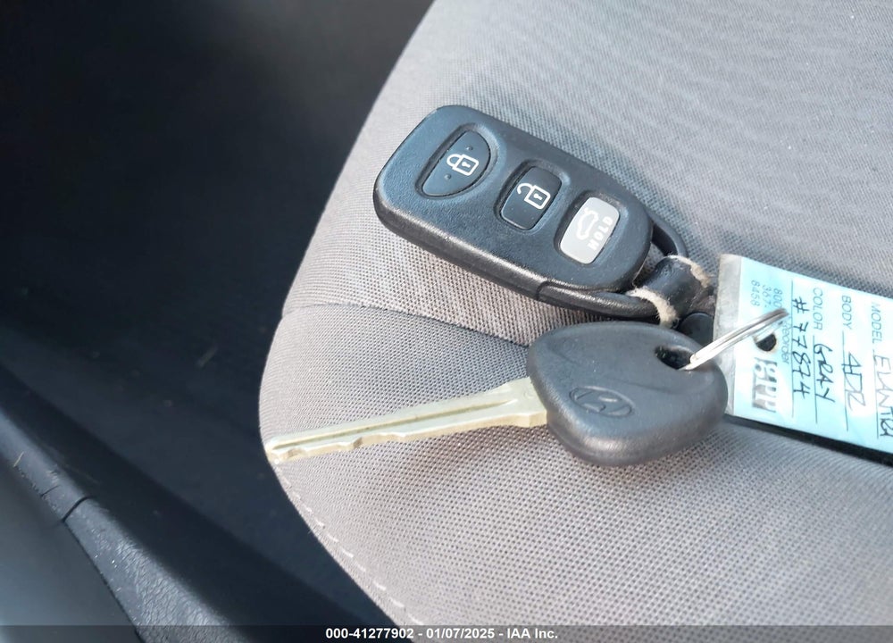 2015 HYUNDAI ELANTRA VIN: KMHDH4AE6FU423707