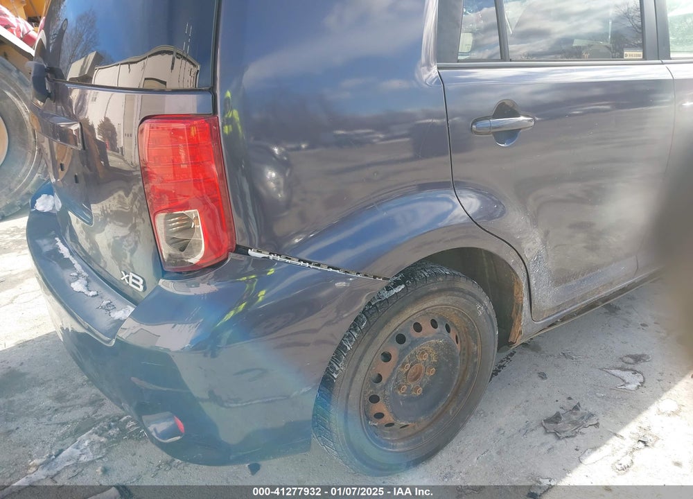 2011 SCION XB VIN: JTLZE4FE3B1124719