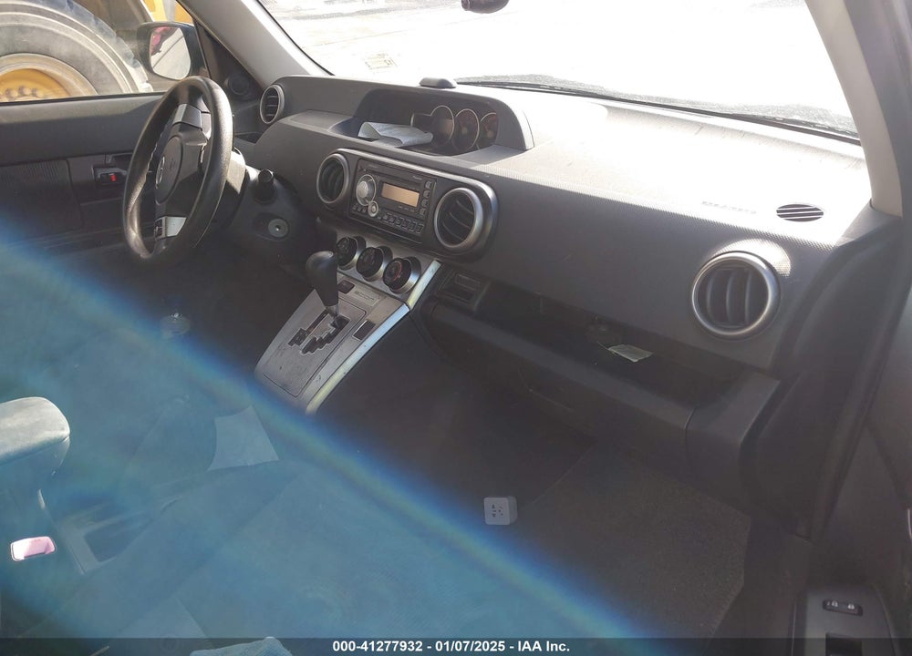 2011 SCION XB VIN: JTLZE4FE3B1124719