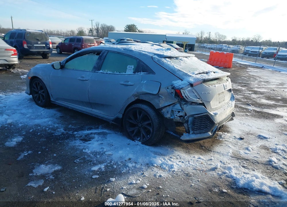 2018 HONDA CIVIC SPORT VIN: SHHFK7H40JU221149