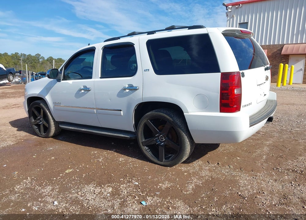 2011 CHEVROLET TAHOE LTZ VIN: 1GNSCCE01BR175342