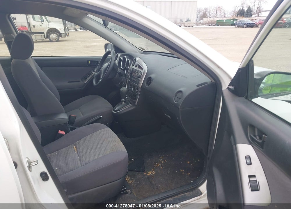 2006 TOYOTA MATRIX VIN: 2T1KR32E36C561946